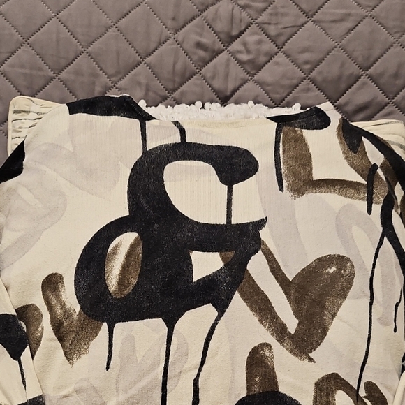 Lisa Todd Abstract "Love" Cream and Black Long Sleeve Cotton/Cashmere Sweater - Picture 15 of 16